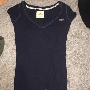 Hollister V-neck shirt